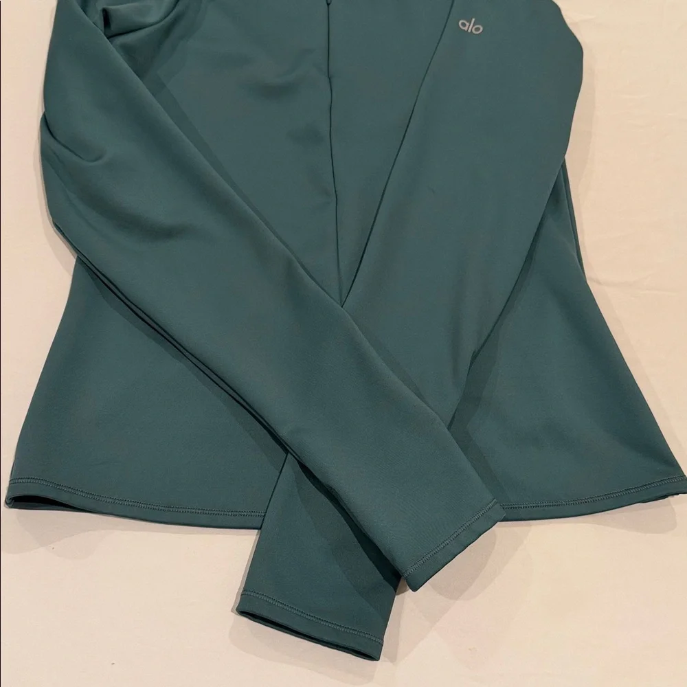 ALO size large dark green quarter zip. - Picture 3 of 3